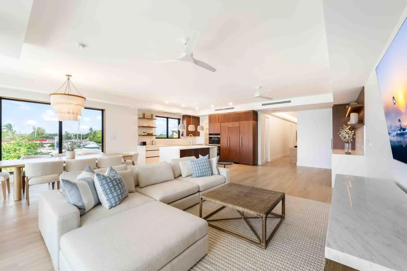 The Sands 3 West Bay Apartment